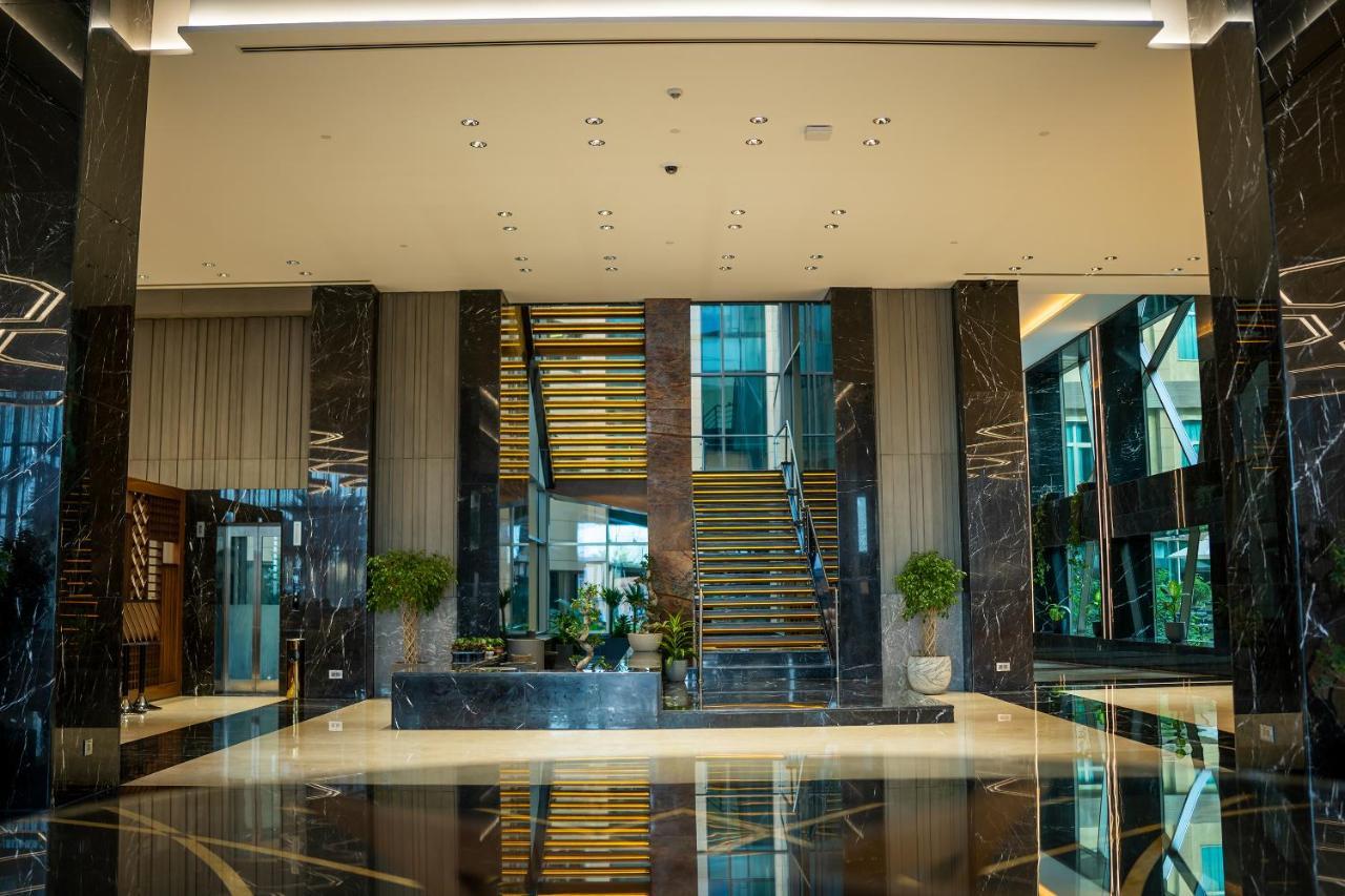 Grand Millennium Al Seef Basra Exterior foto