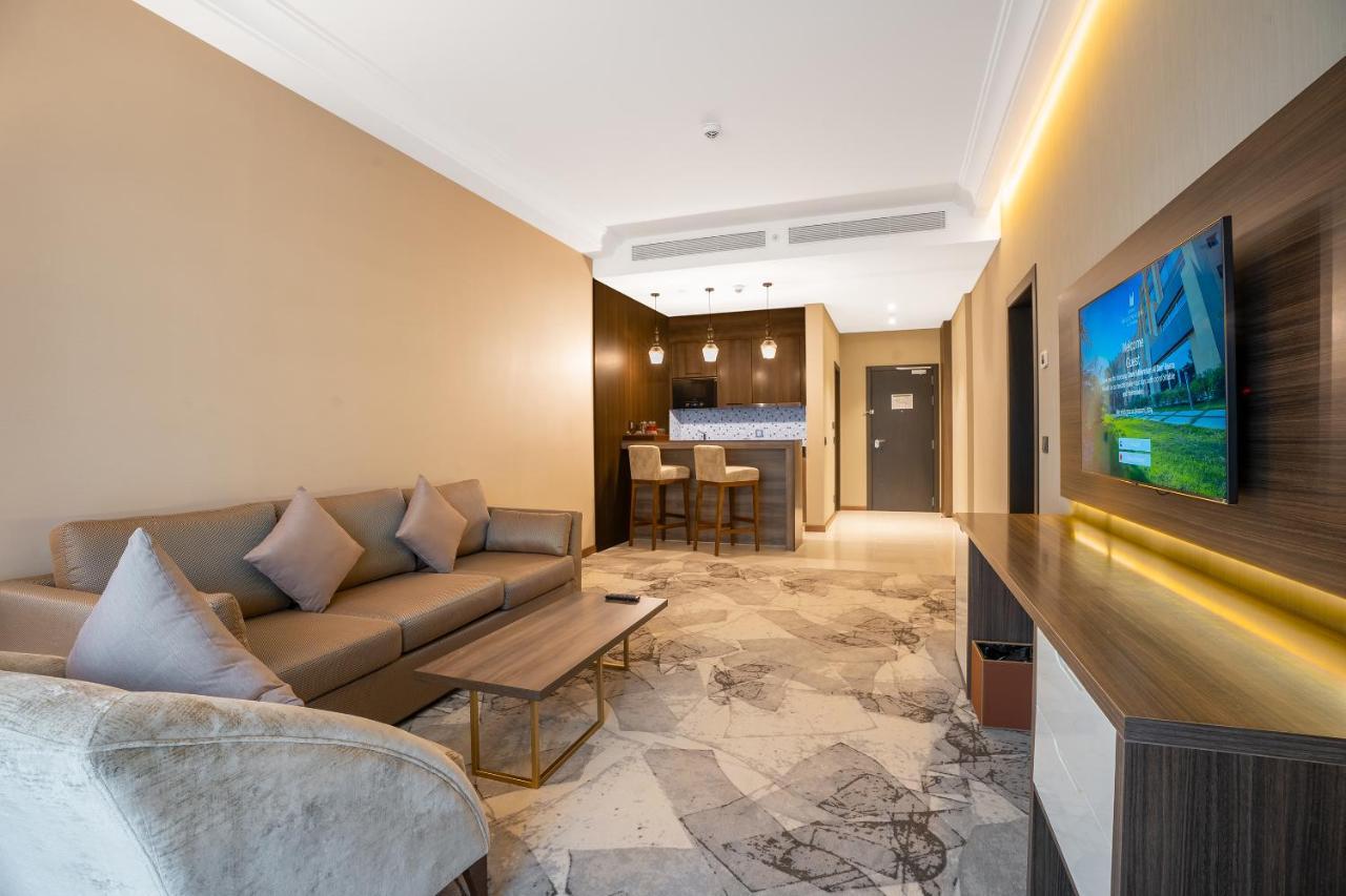 Grand Millennium Al Seef Basra Exterior foto